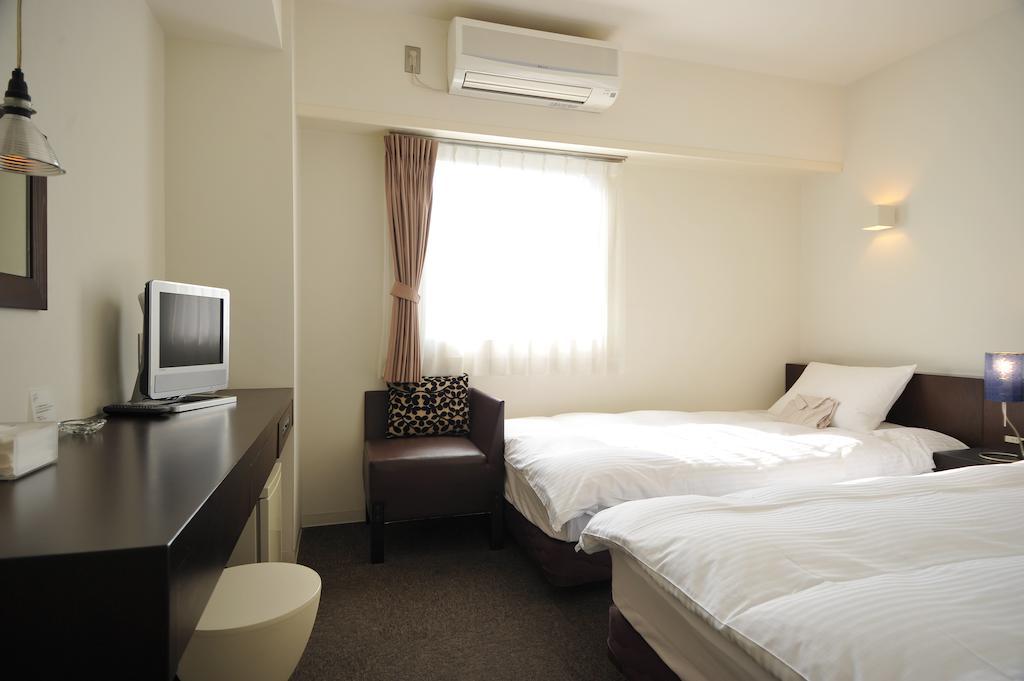 7 Days Hotel Plus Kōchi Zimmer foto